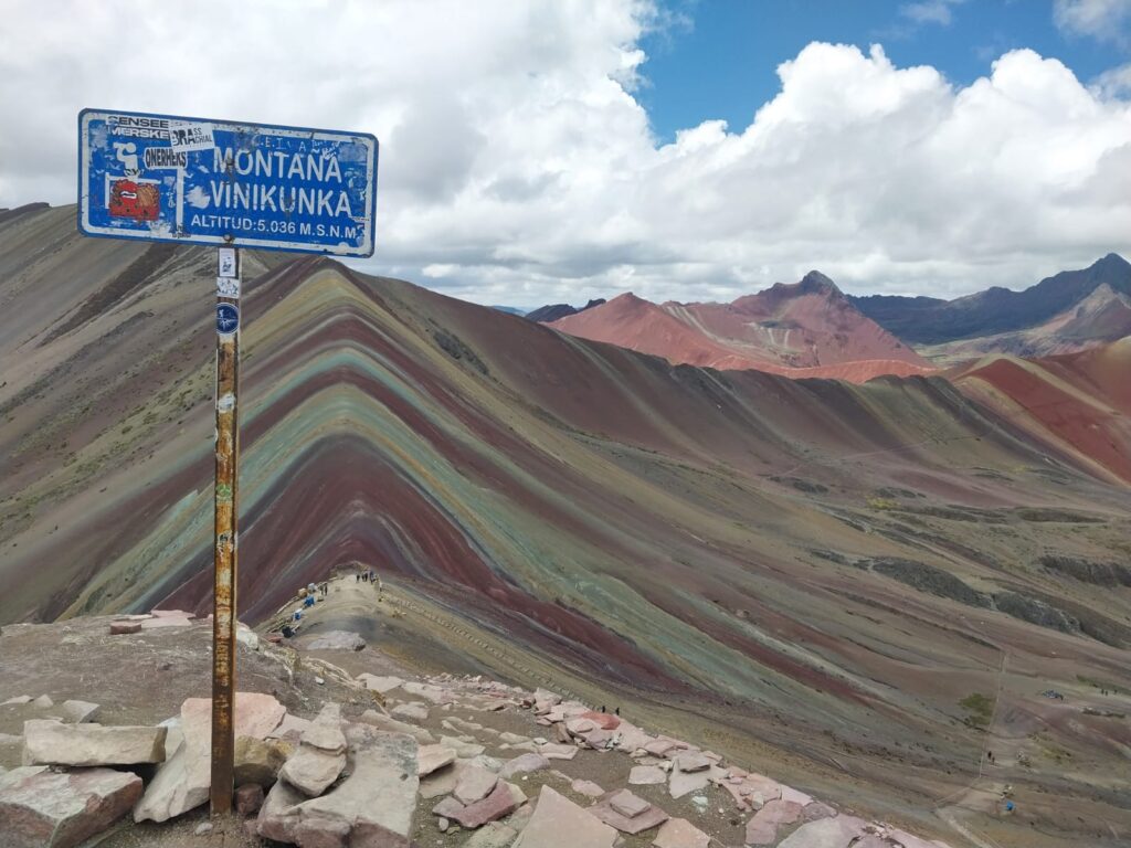 rainbow-mountain-height