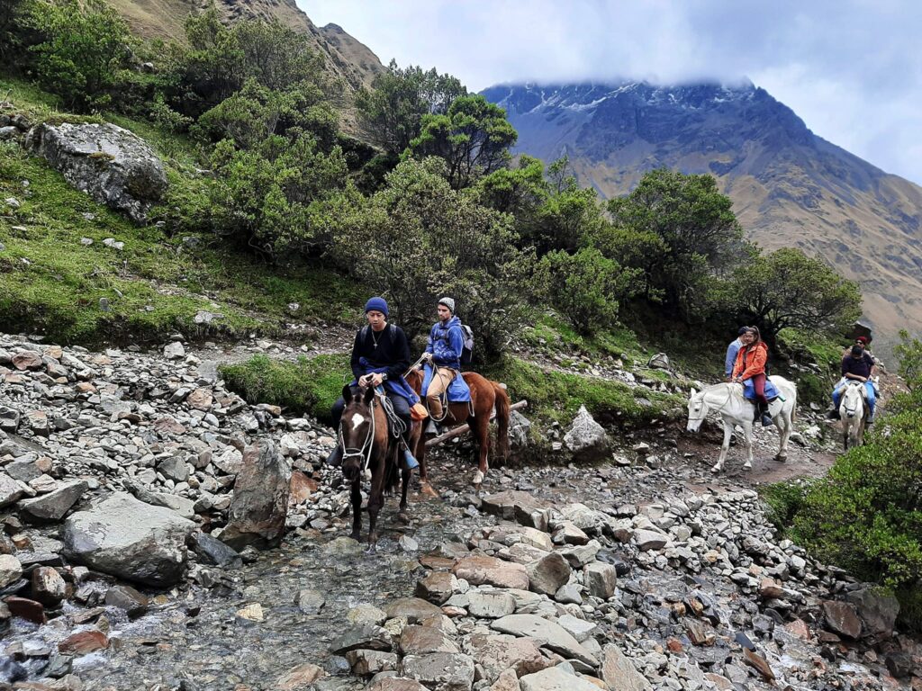 riding-humantay-lake