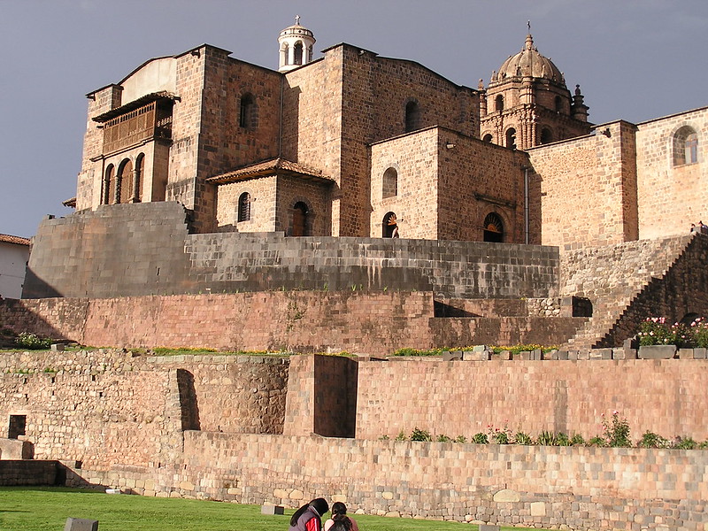 qoricancha-gold-enclosure