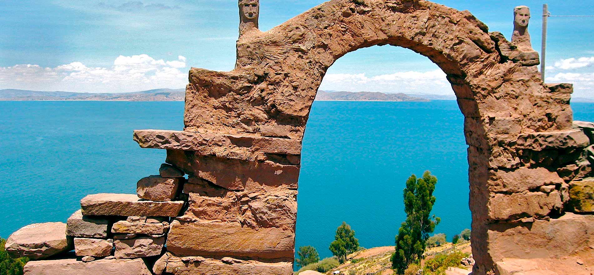 Tours: Lake Titicaca tour 2-day
